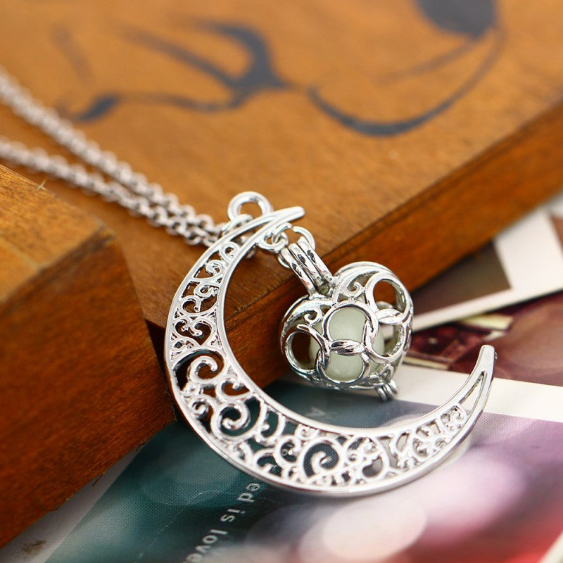 Glitter love chain